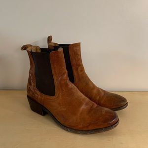 Frye Chelsea Boot